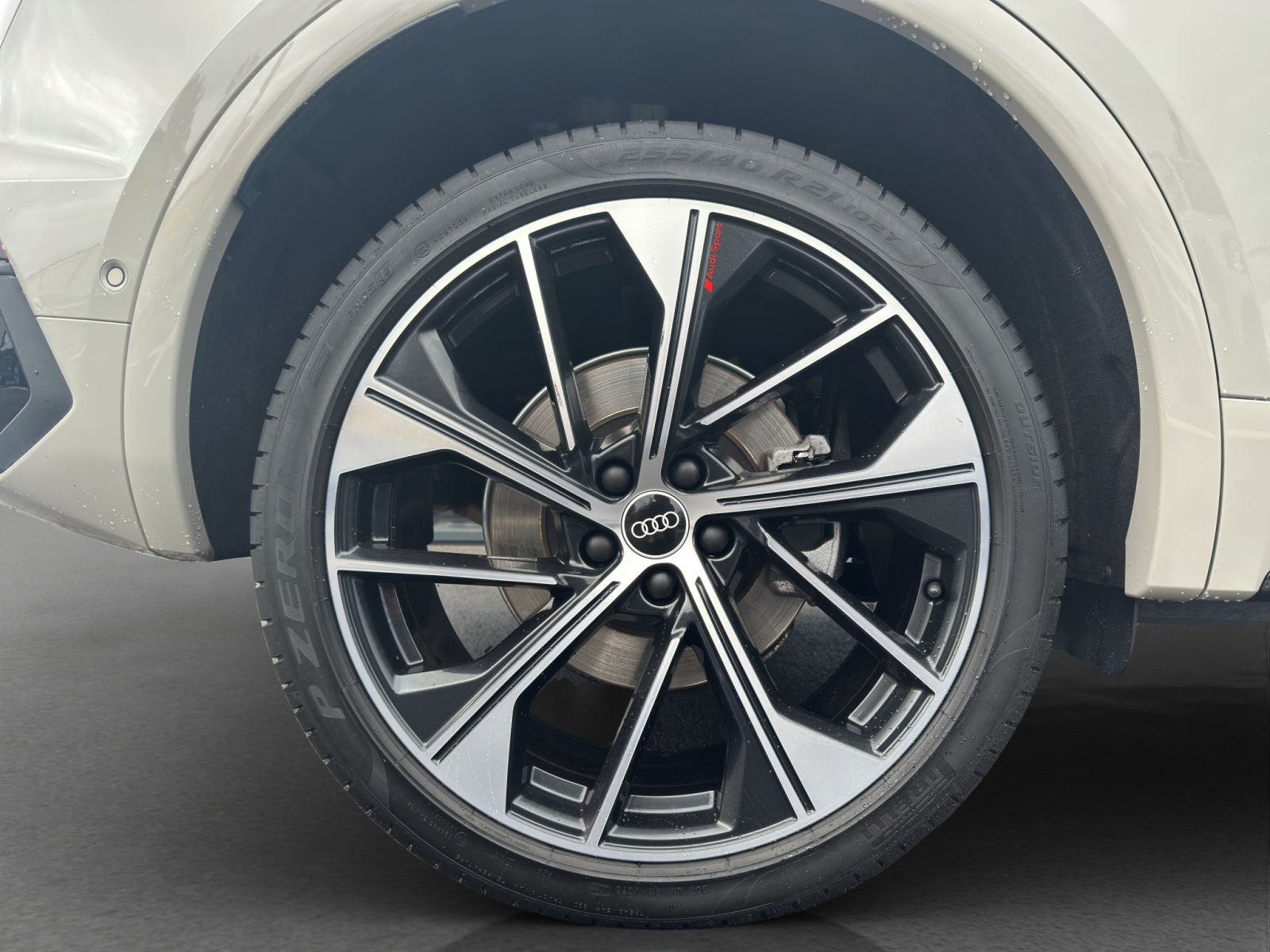 Audi - Q5_17 Audi - Q5_17