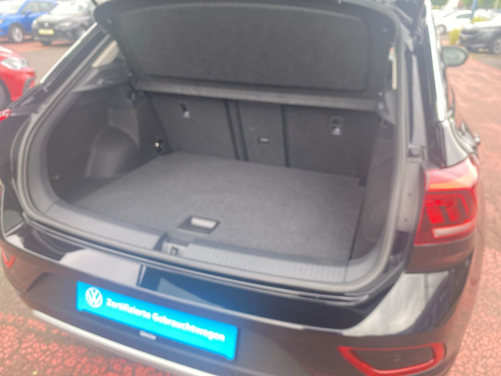 Volkswagen - T-Roc_17
