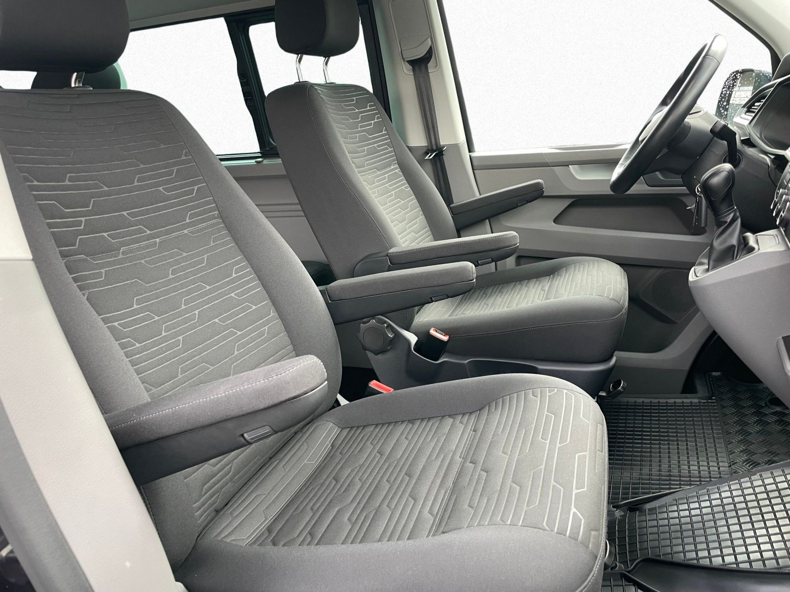 Volkswagen - T6.1 Caravelle_8