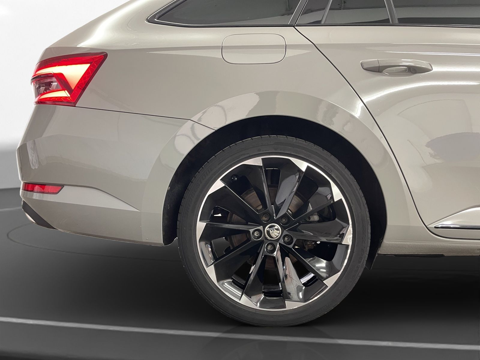 Škoda - Superb_14