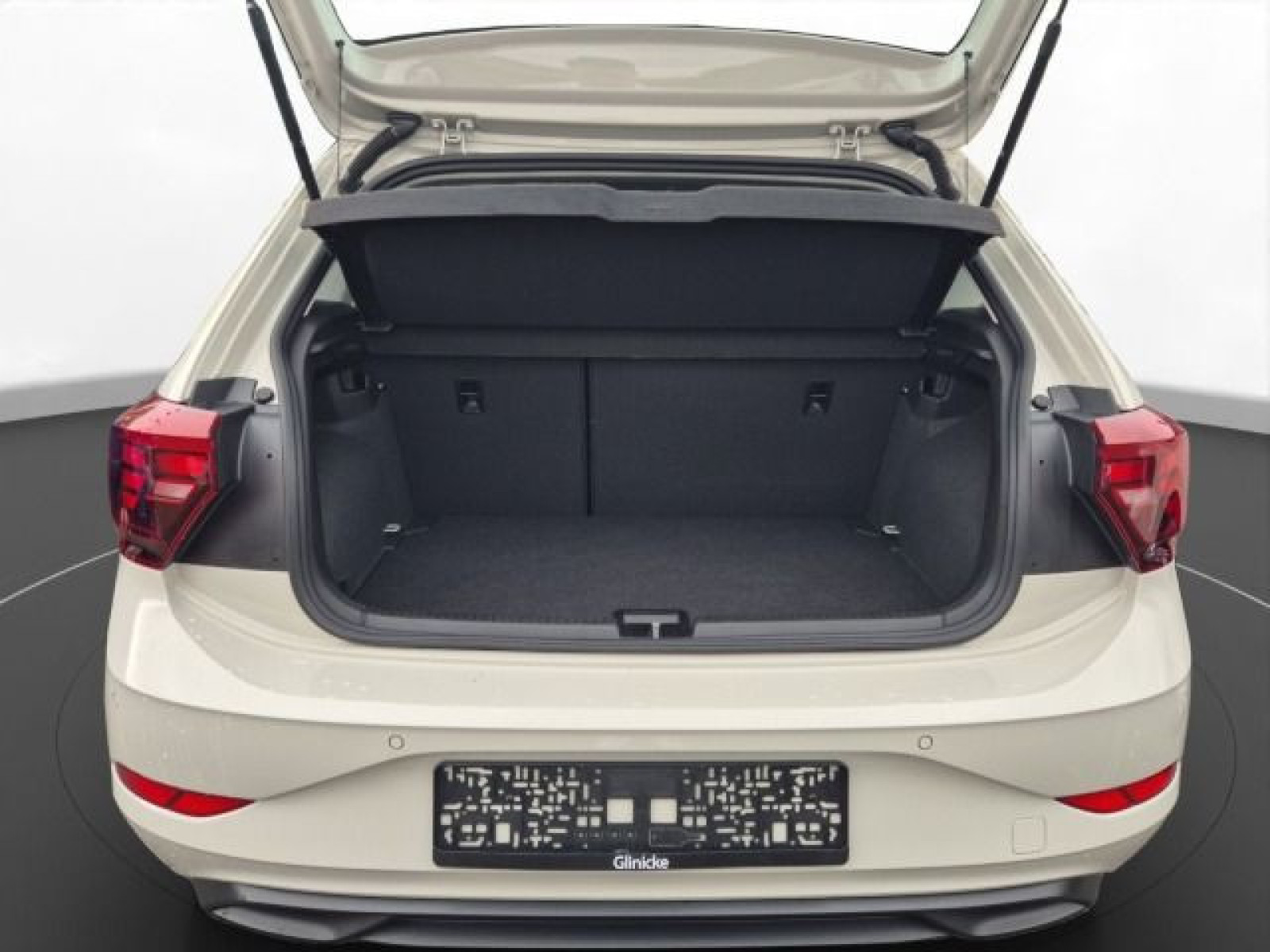 Volkswagen - Polo_10