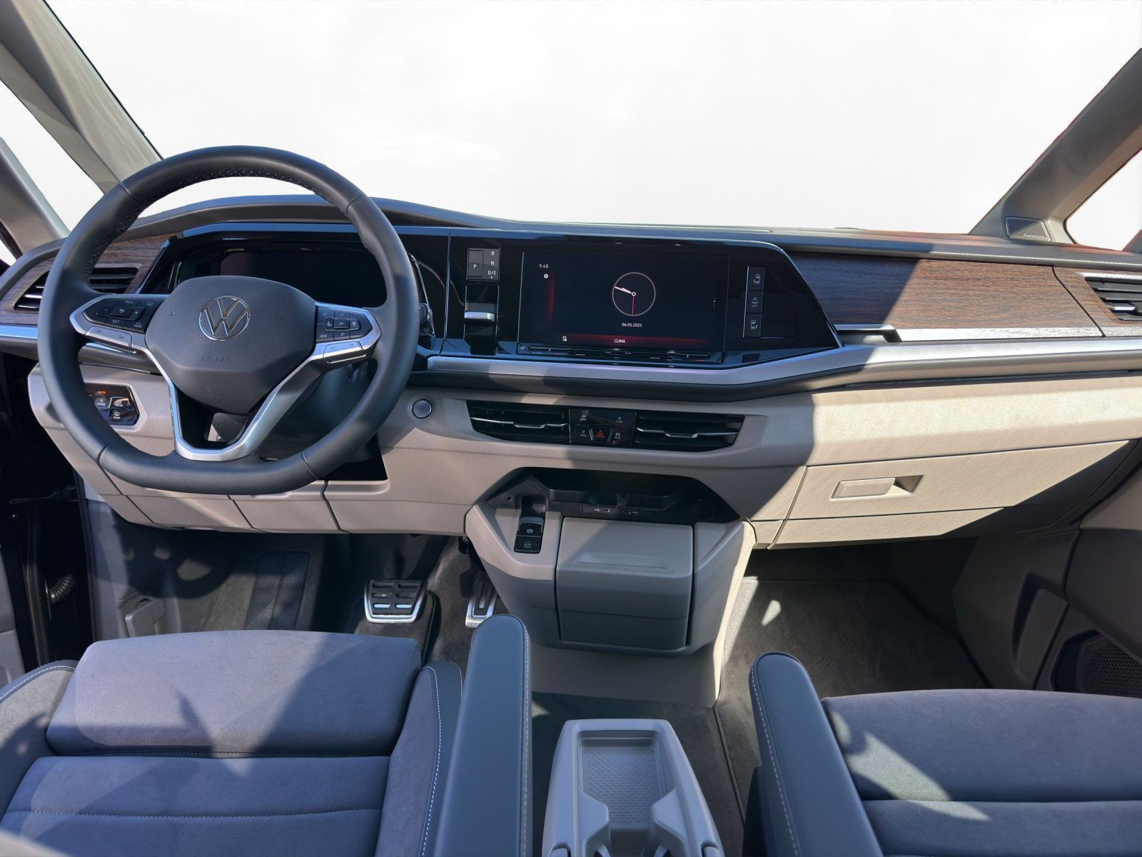 Volkswagen - Multivan_10