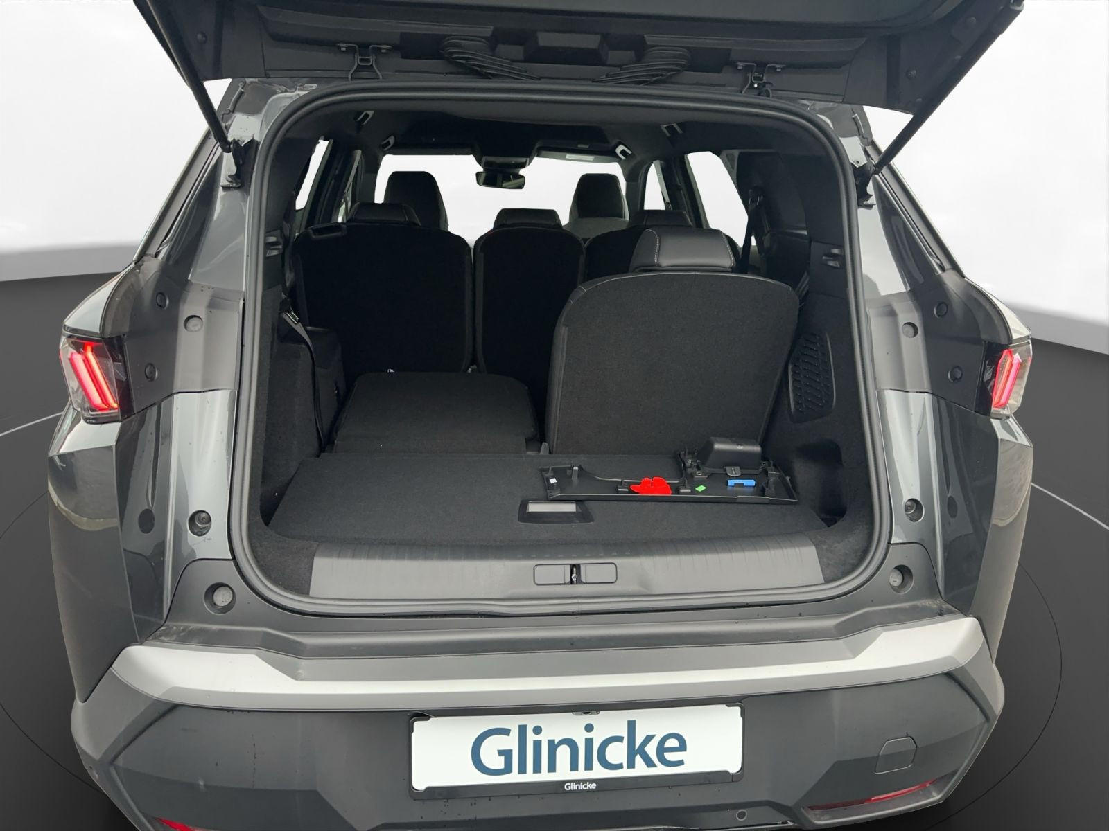 Peugeot - 5008_8