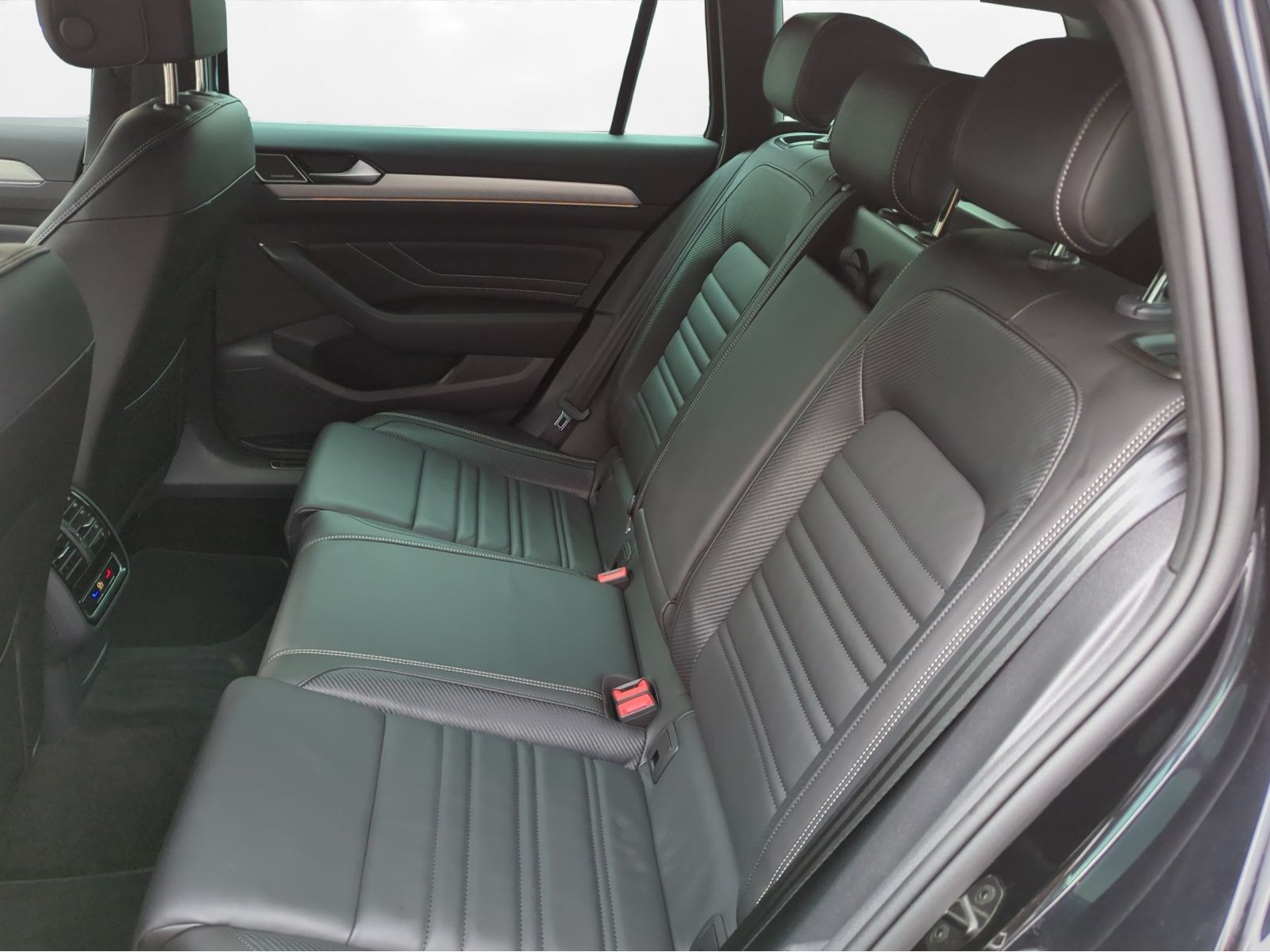 Volkswagen - Passat Variant_5