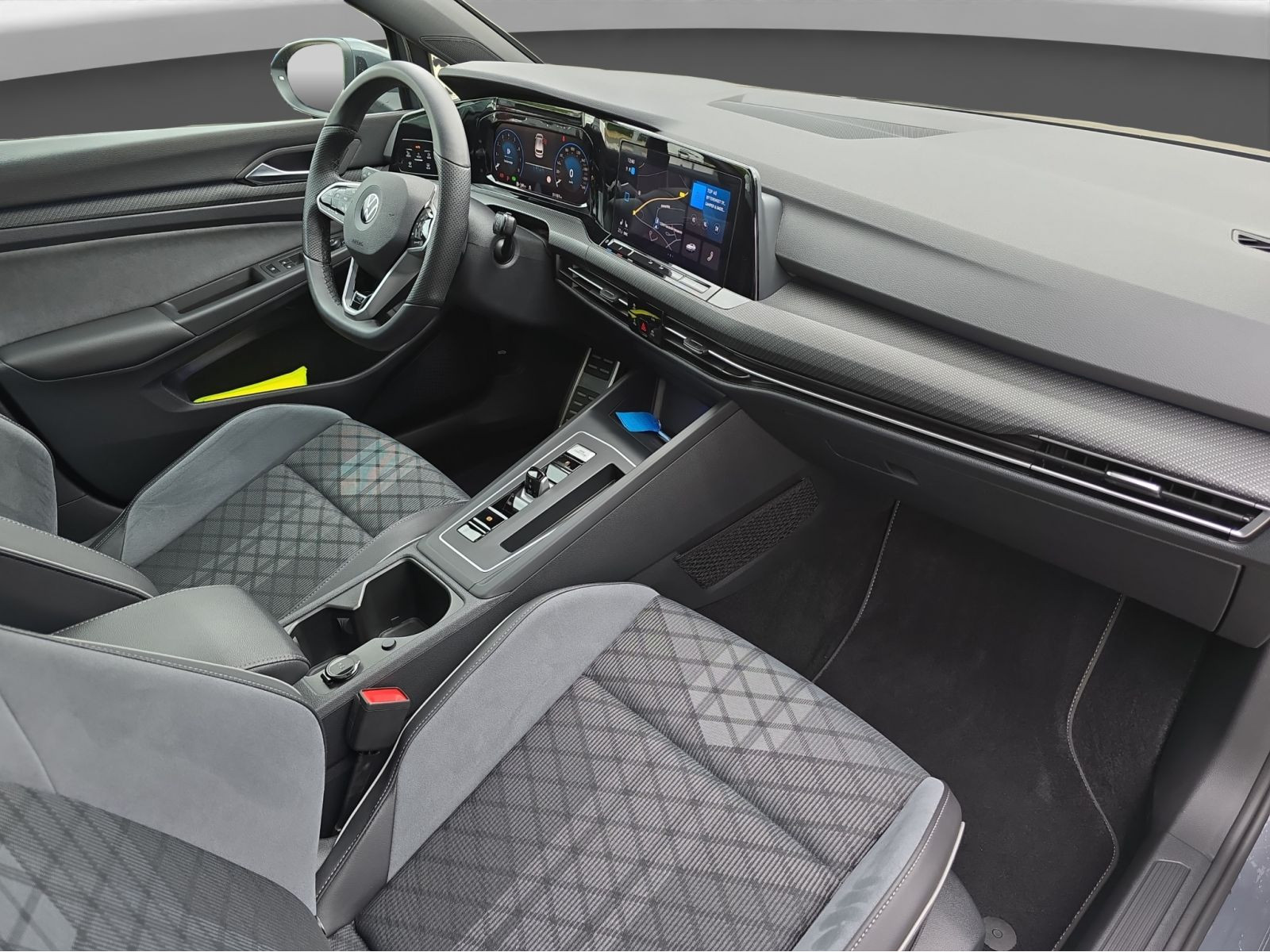 Volkswagen - Golf_15