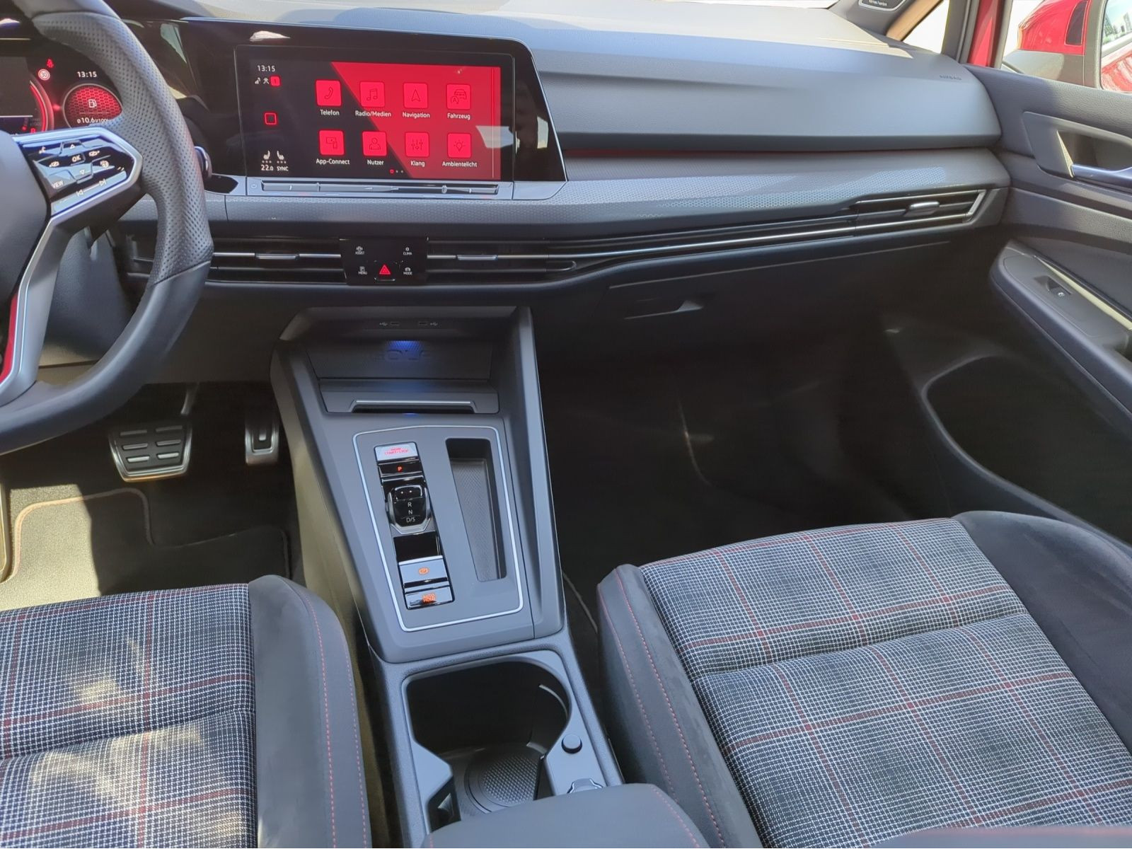 Volkswagen - Golf GTI_5