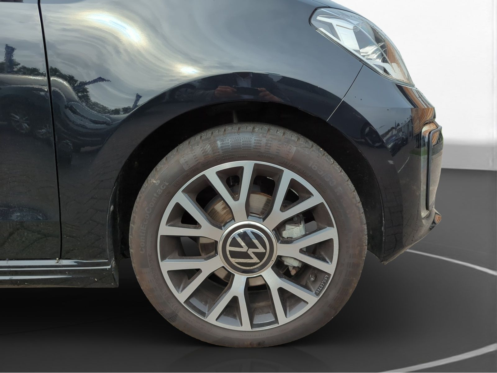 Volkswagen - e-up!_13