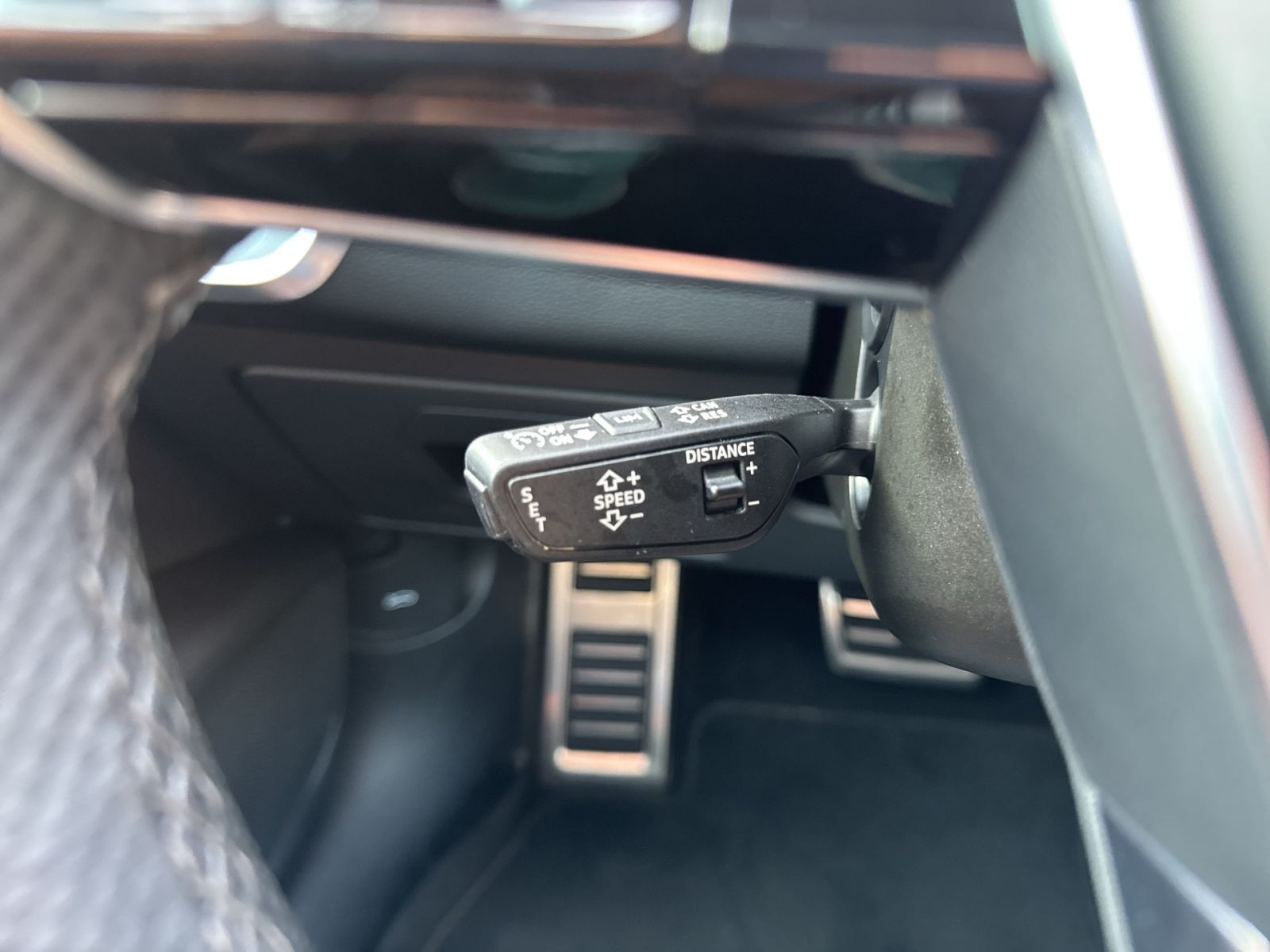 Audi - RS 6 Avant_29