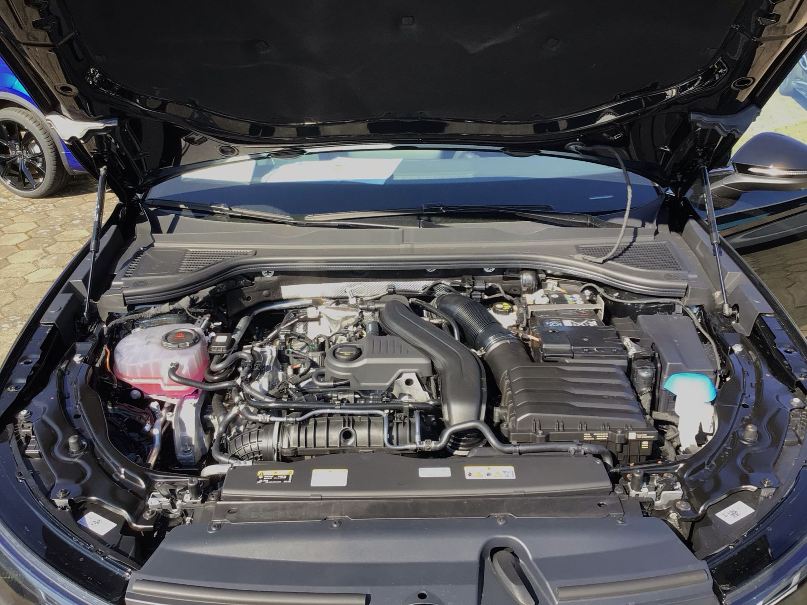 Volkswagen - Passat_22
