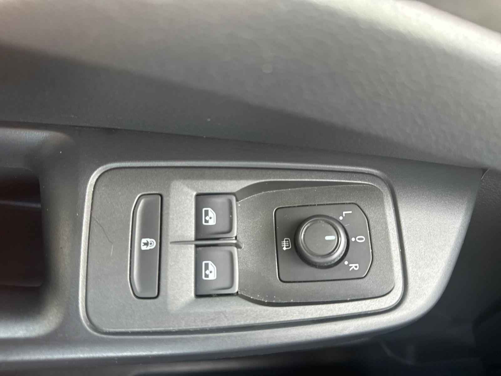 Volkswagen - Caddy_17