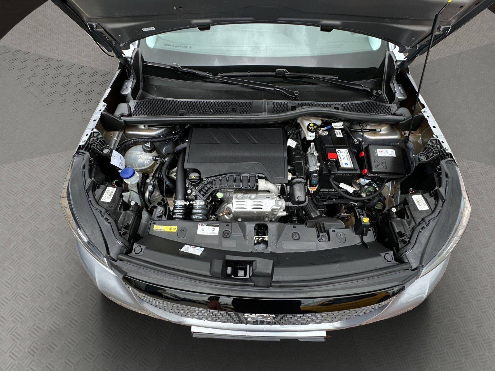 Peugeot - 2008_21