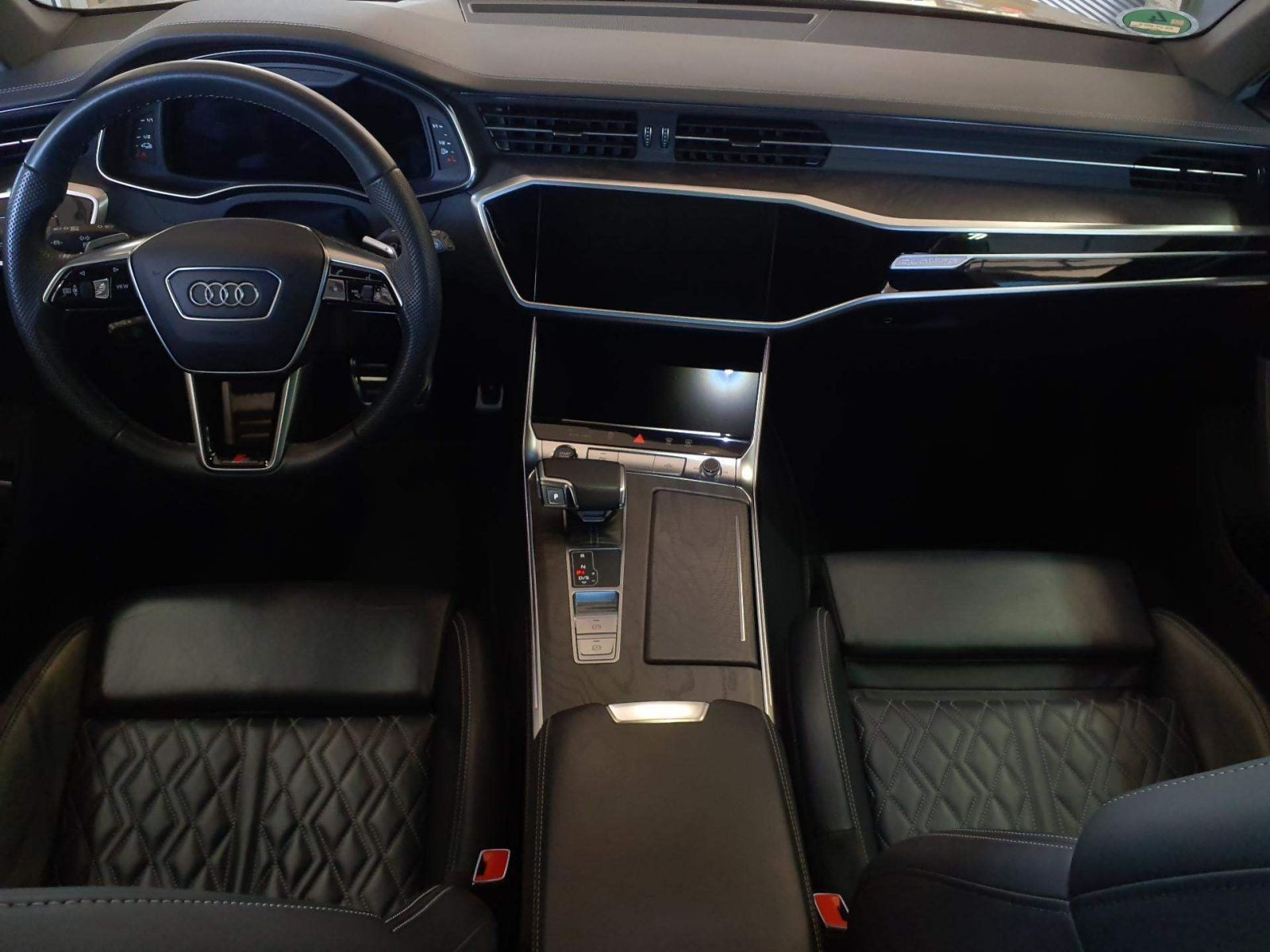 Audi - A6_6