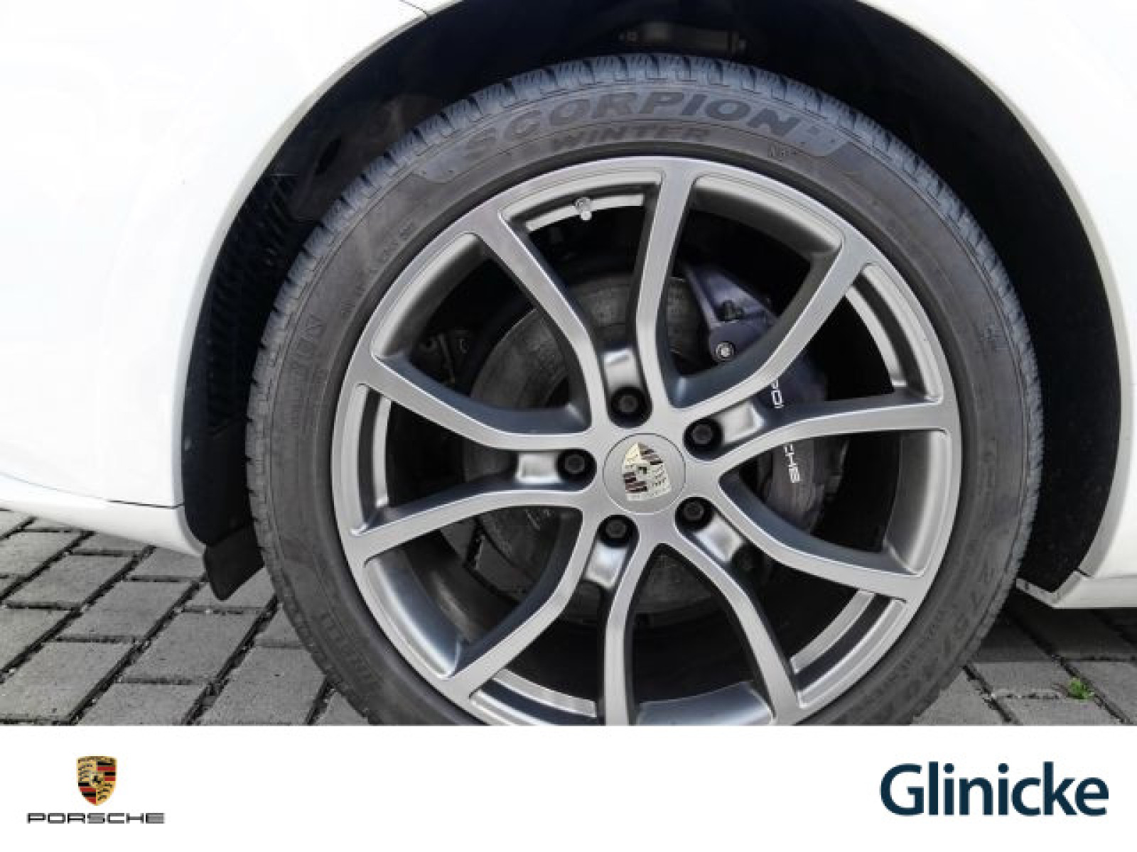 Porsche - Cayenne_25