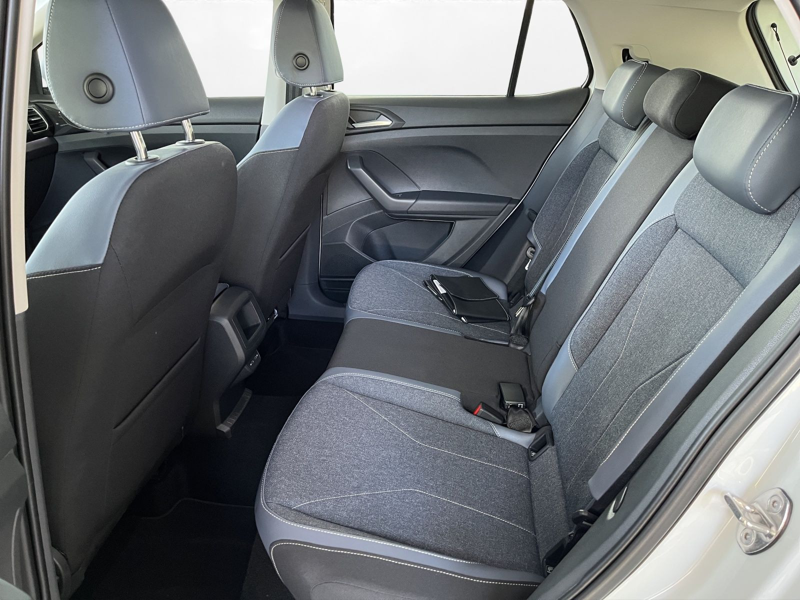 Volkswagen - T-Cross_5