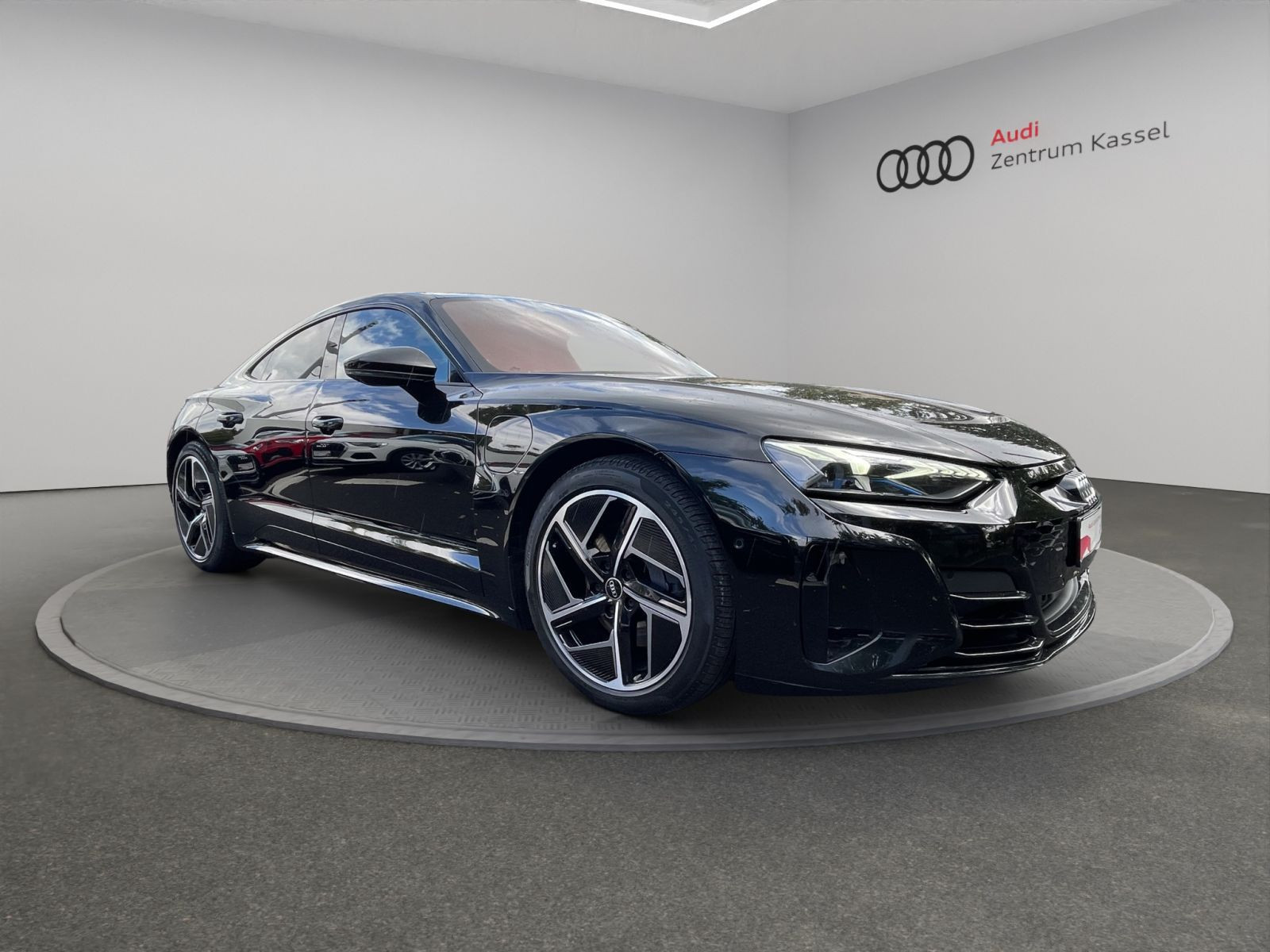 Audi - e-tron GT quattro_9