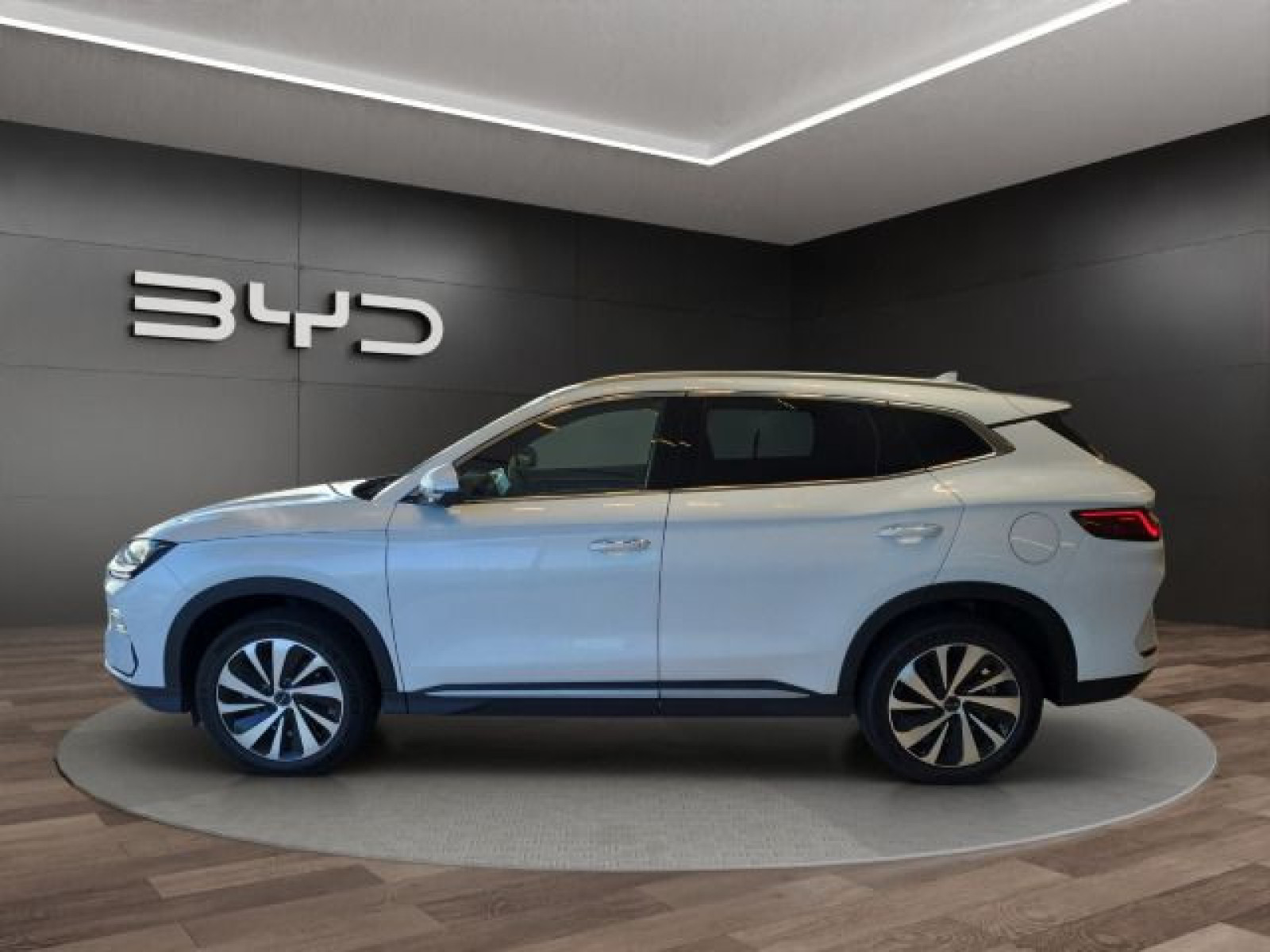 BYD - Seal U_3
