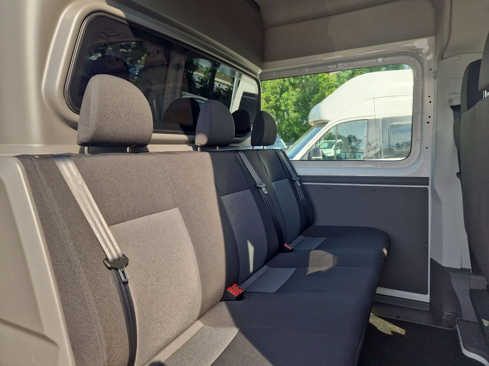 Volkswagen - Crafter_9