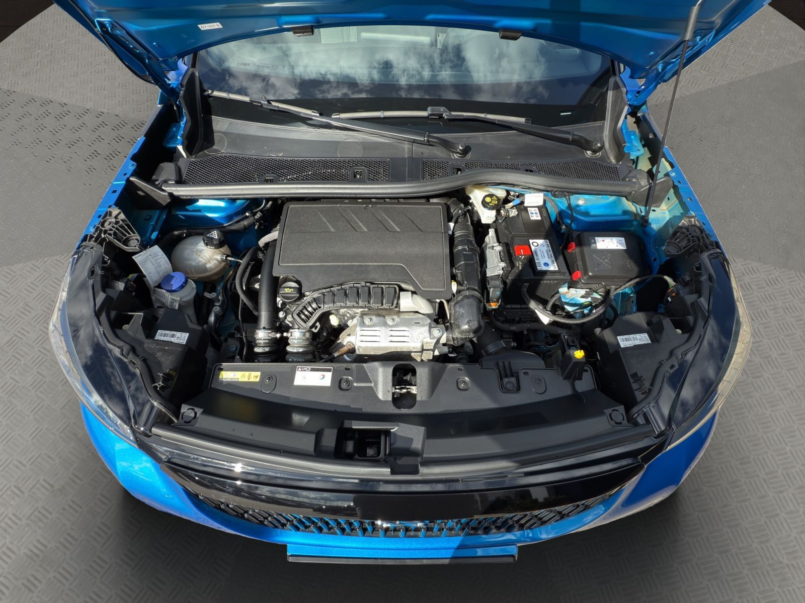 Peugeot - 2008_21