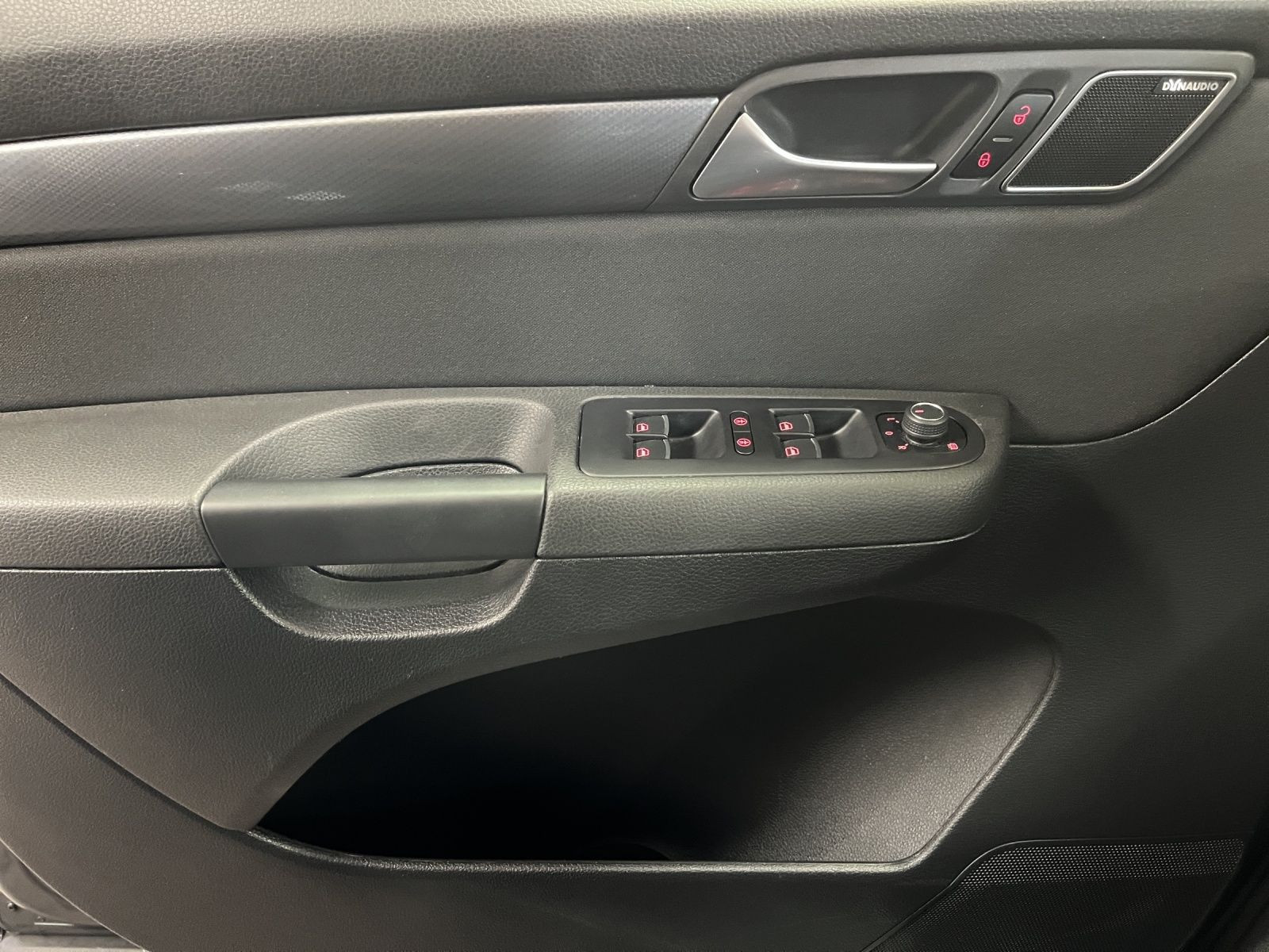 Volkswagen - Sharan_12