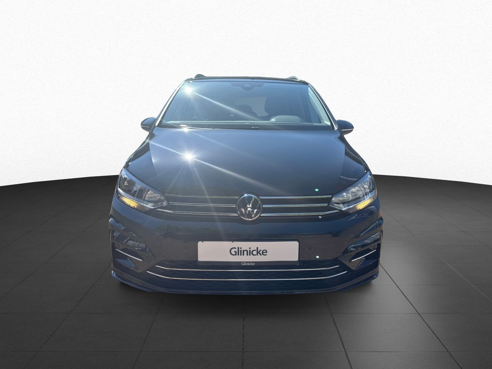 Volkswagen - Touran_5