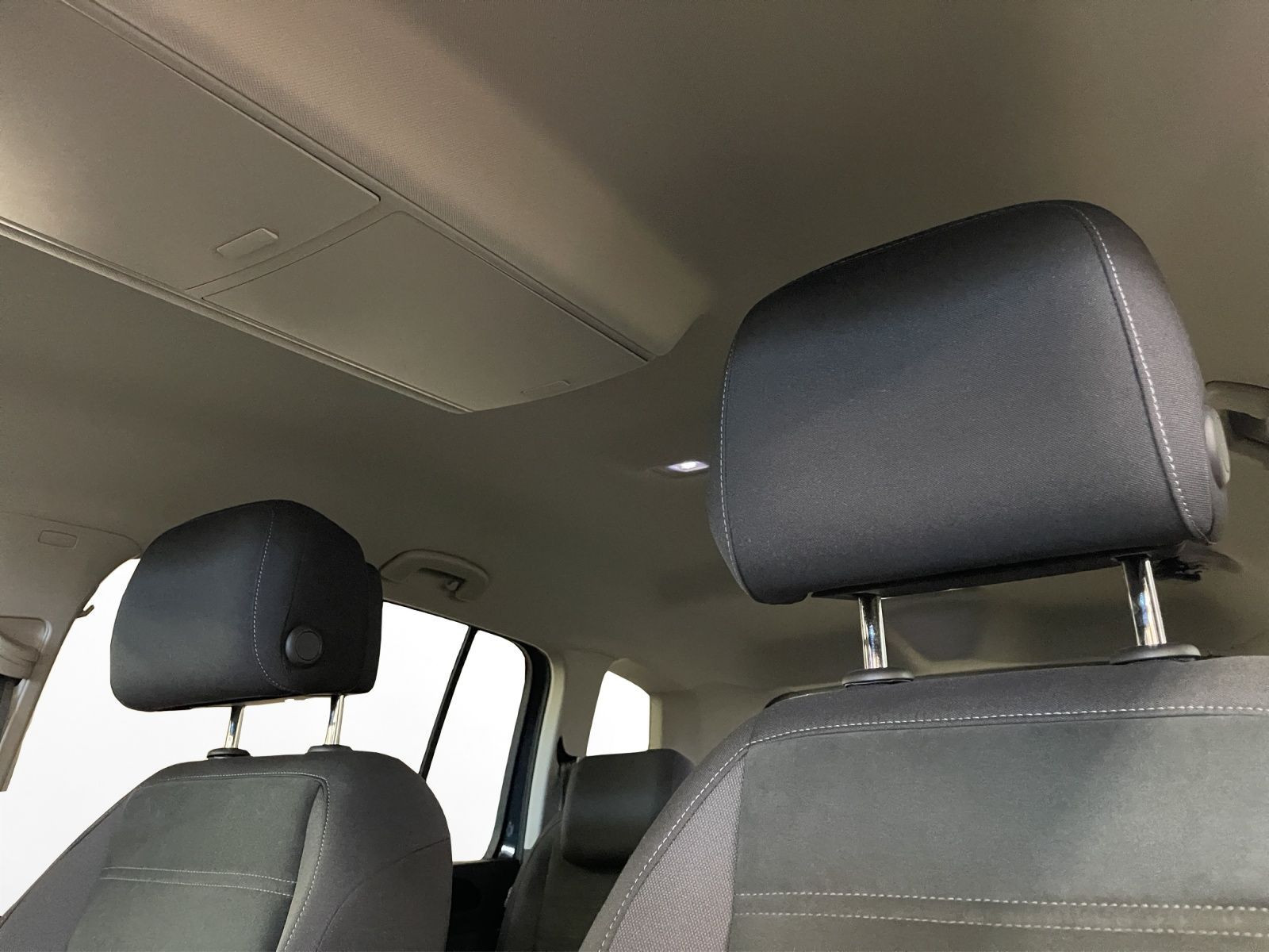 Volkswagen - Touran_9