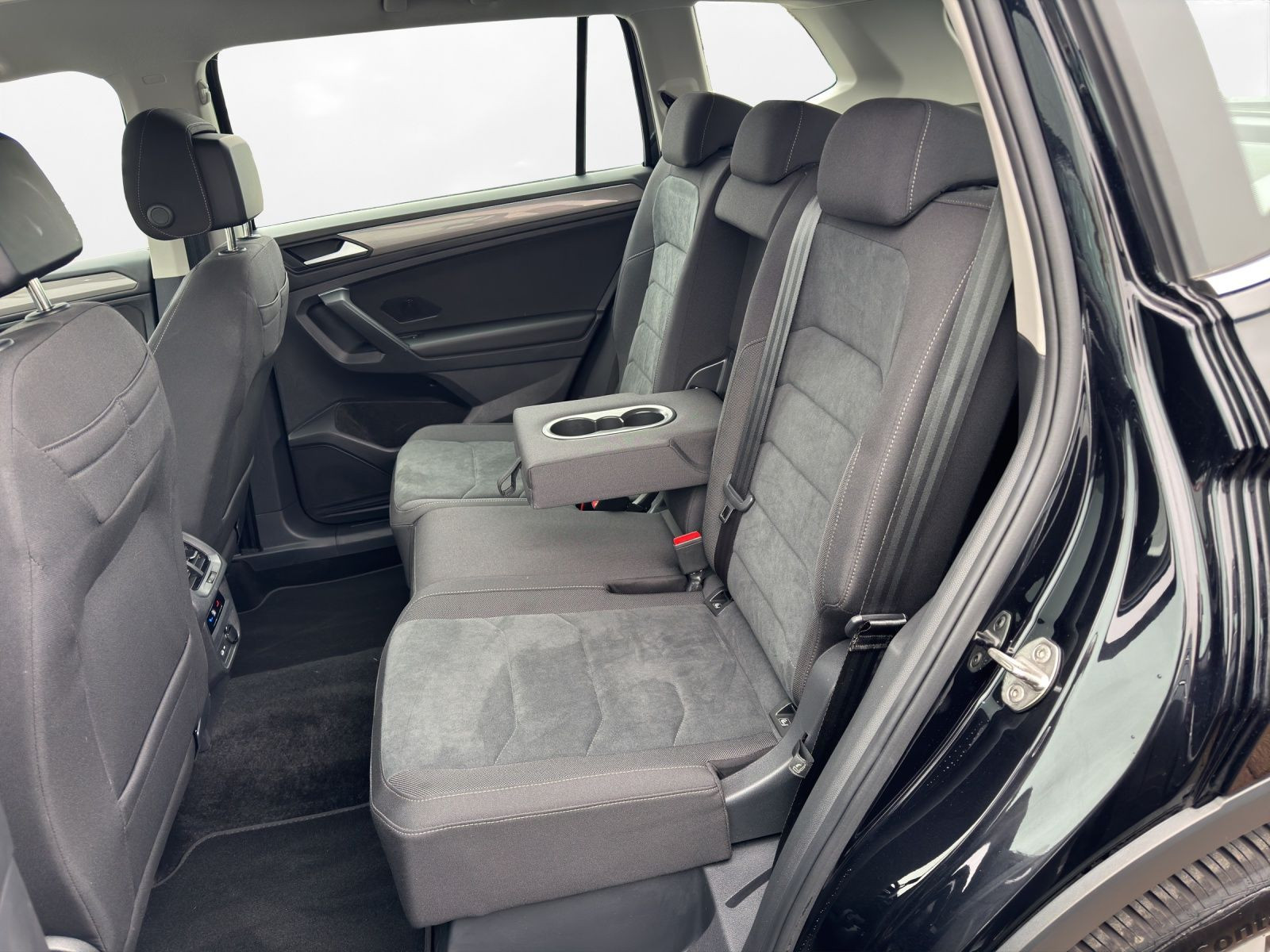 Volkswagen - Tiguan Allspace_5