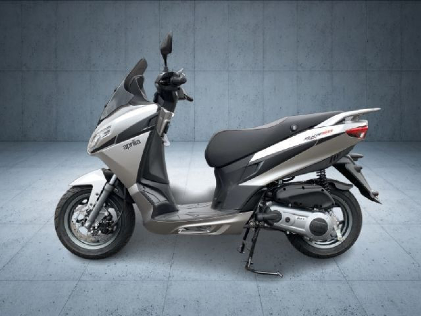 Piaggio - _2
