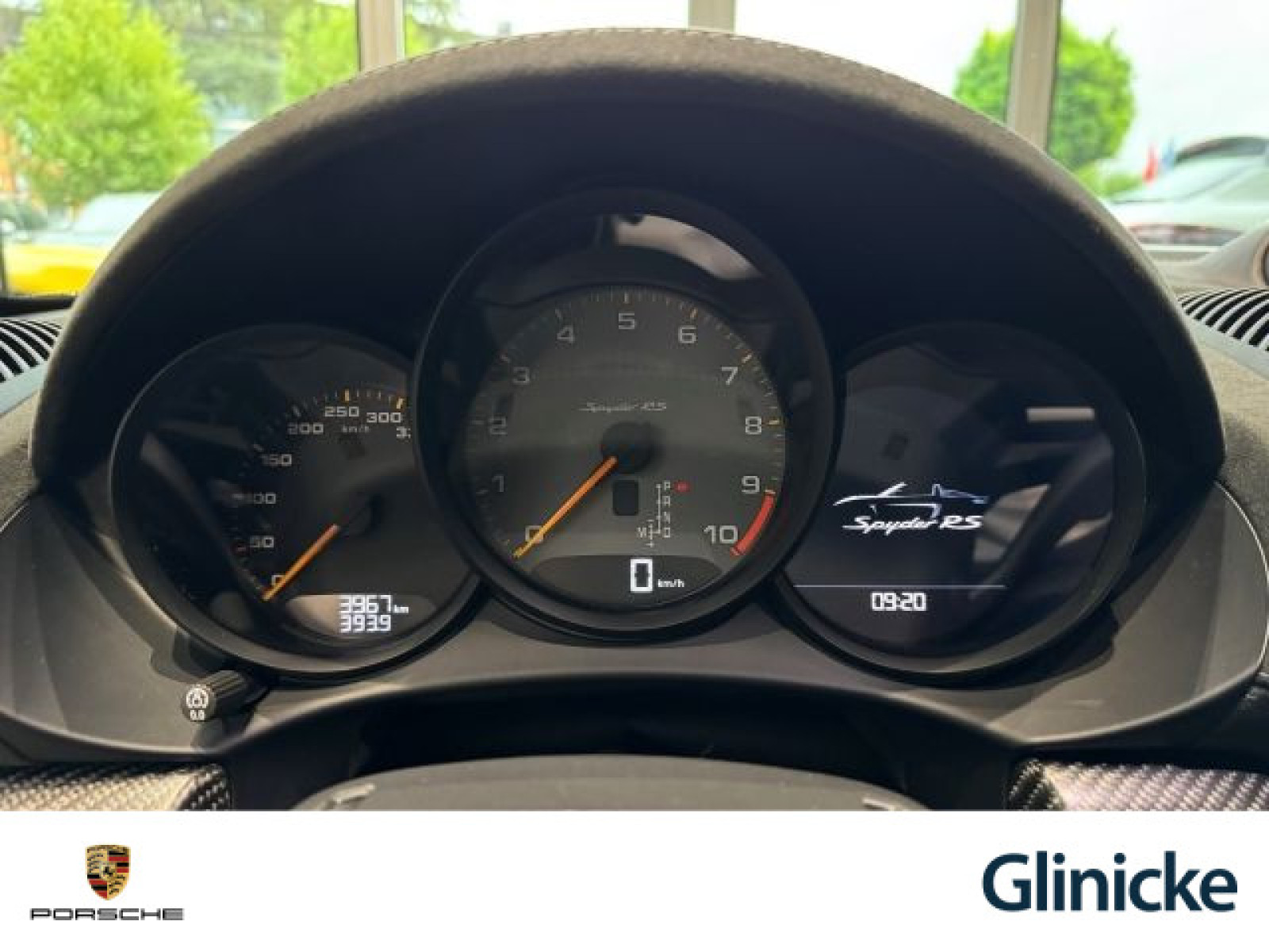 Porsche - 718 Spyder_34