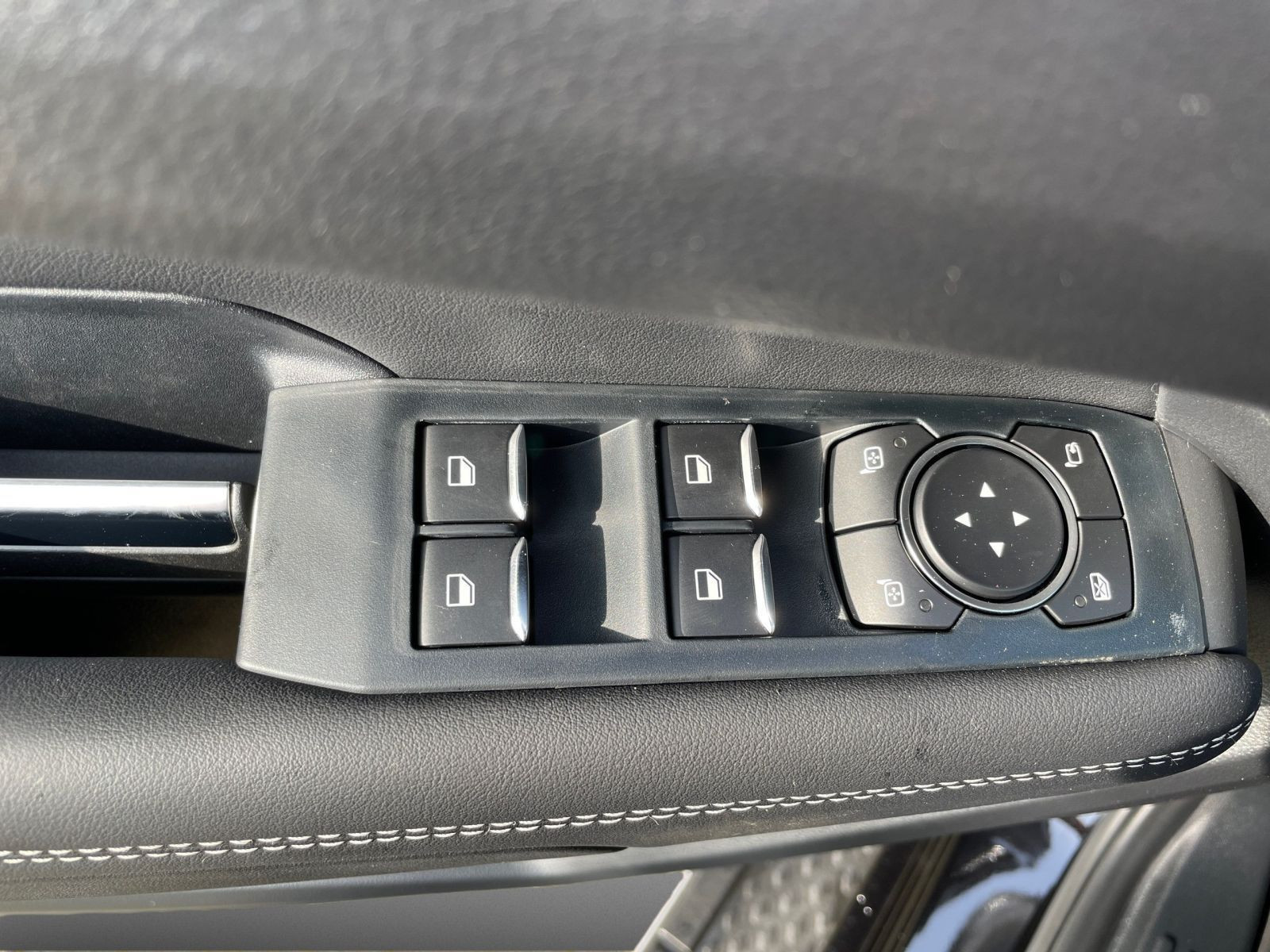 Volkswagen - Amarok_13