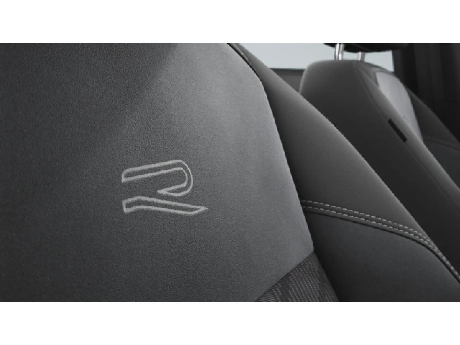 Volkswagen - Polo_12