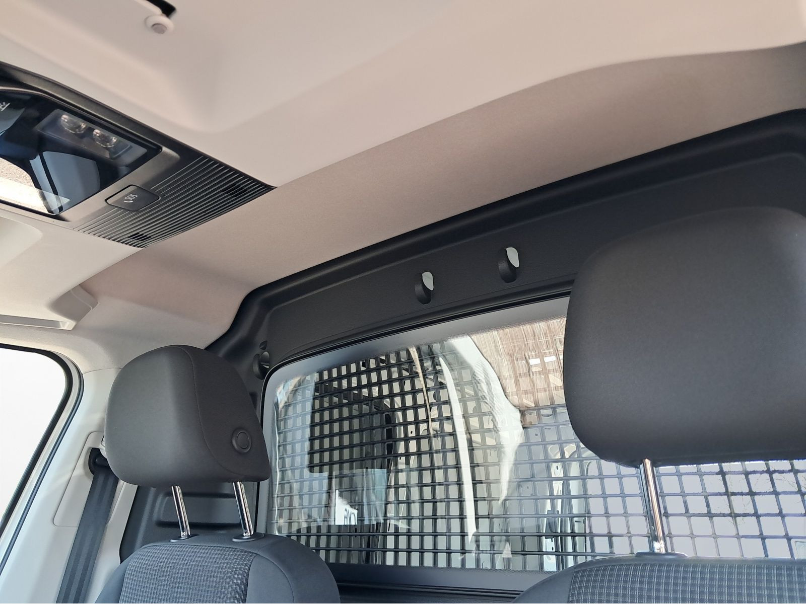 Volkswagen - Caddy Cargo_12
