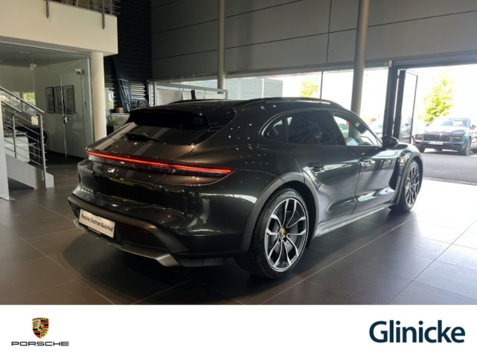 Porsche - Taycan_6