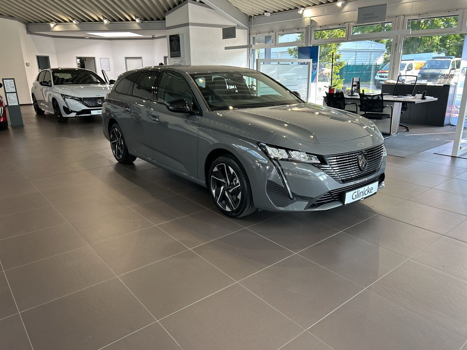 Peugeot - 308_6
