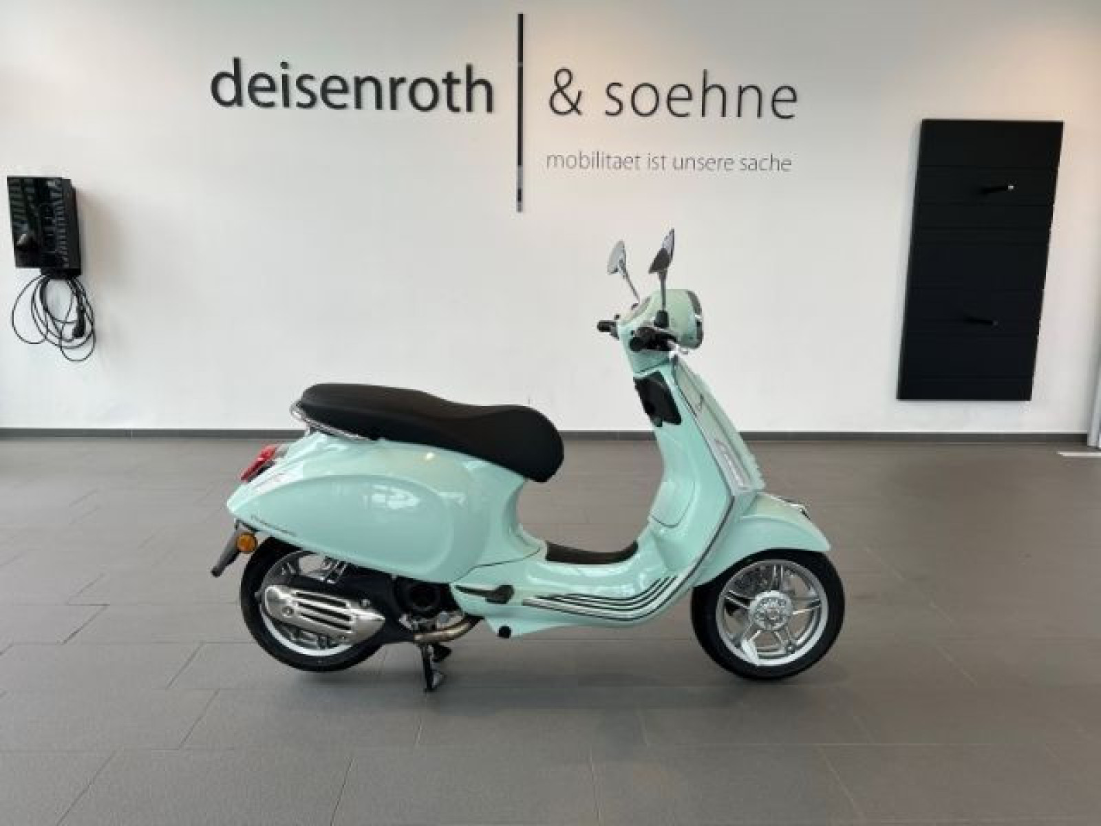 Piaggio - _4