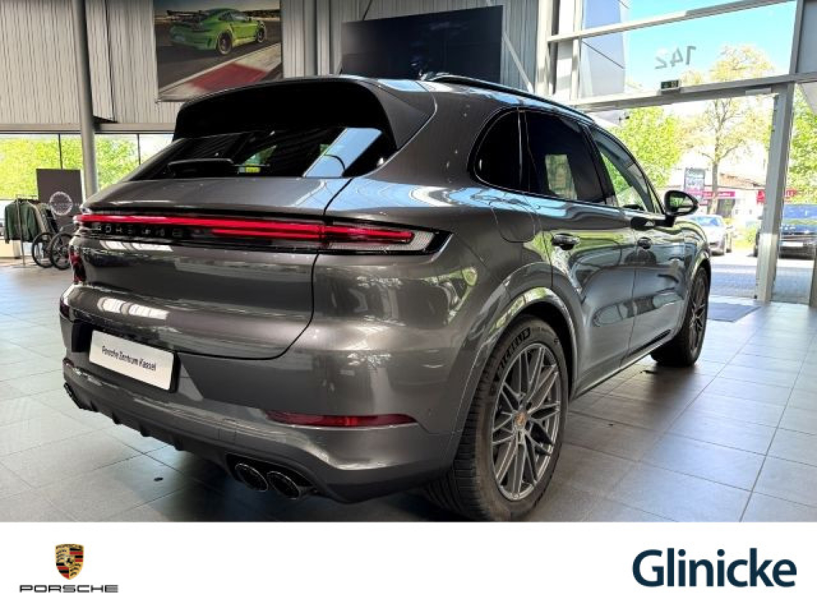 Porsche - Cayenne_4