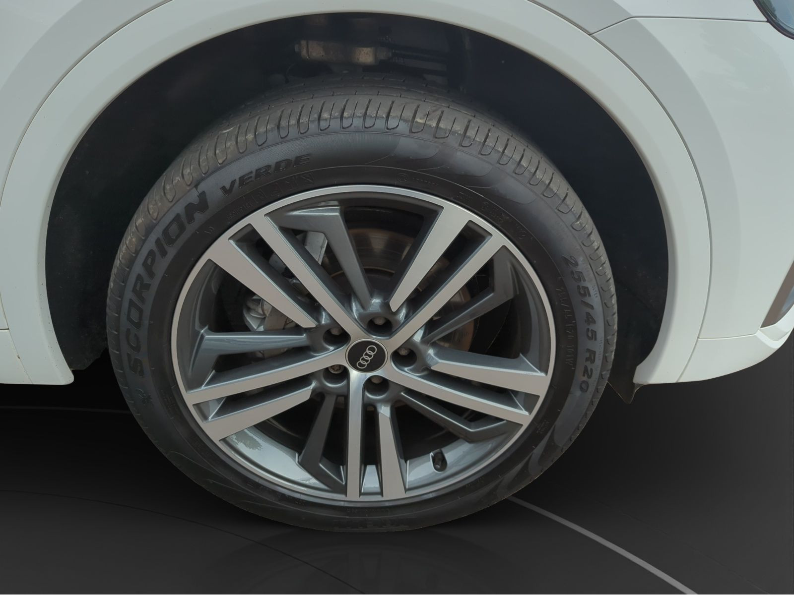 Audi - Q5_11