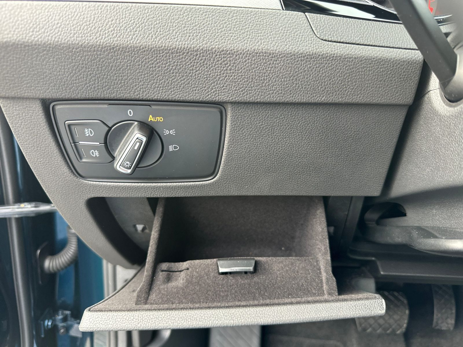 Volkswagen - Passat Variant_15