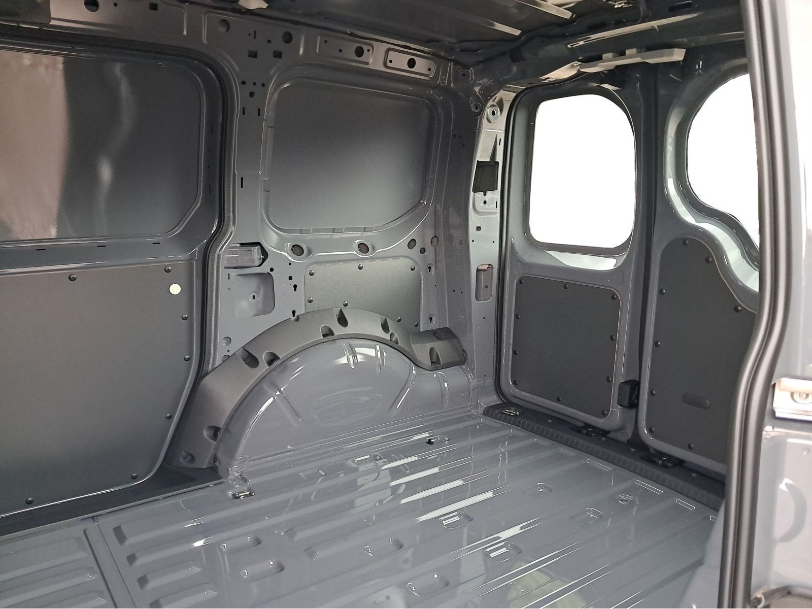 Volkswagen - Caddy Cargo_9