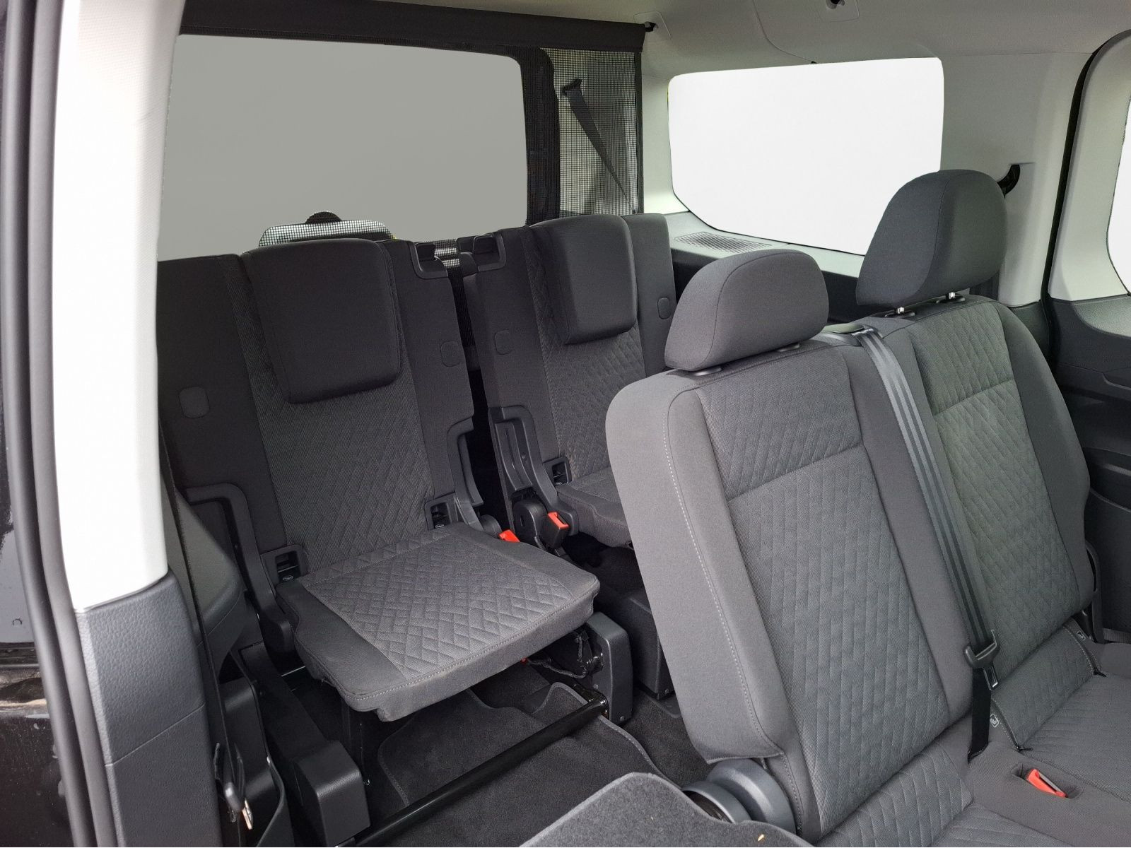 Volkswagen - Caddy Maxi_12