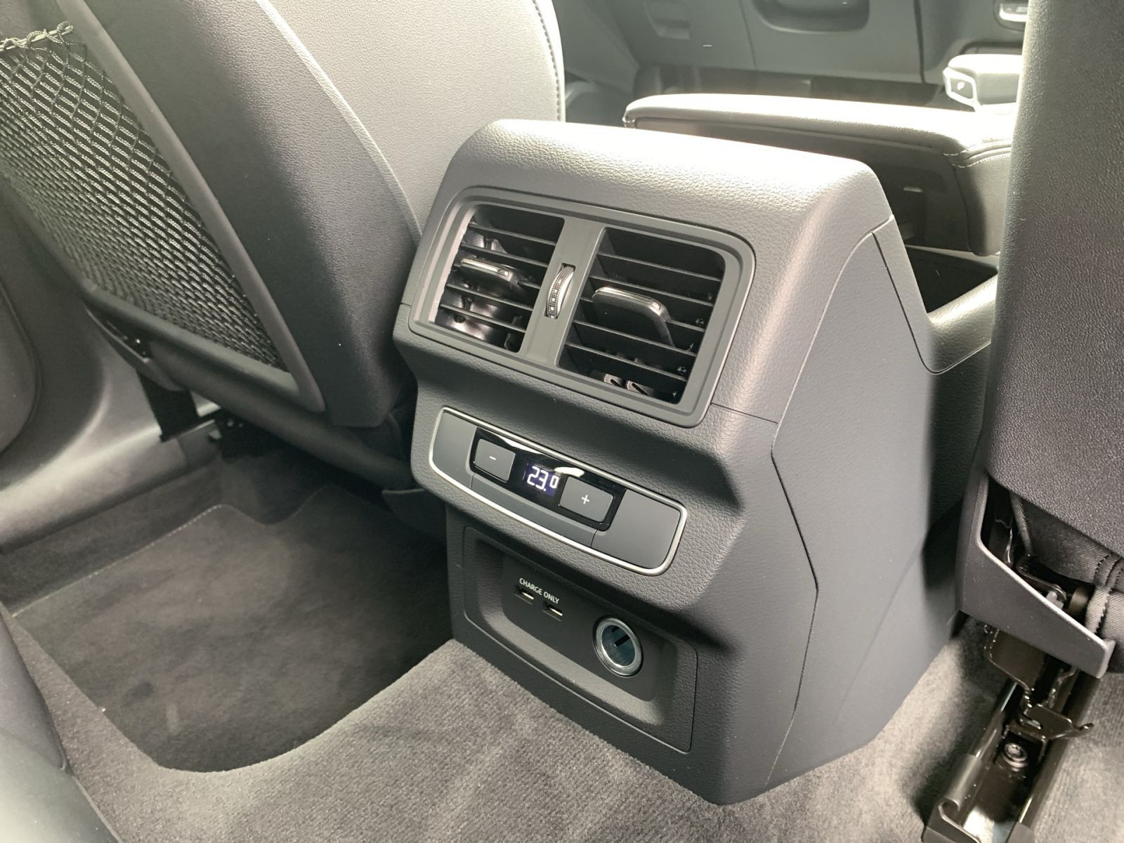 Audi - Q5_19