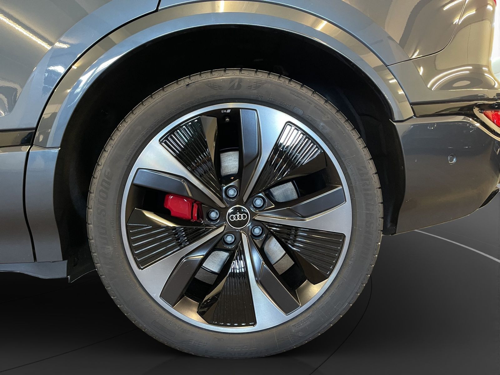 Audi - Q6 SUV e-tron_10 Audi - Q6 SUV e-tron_10