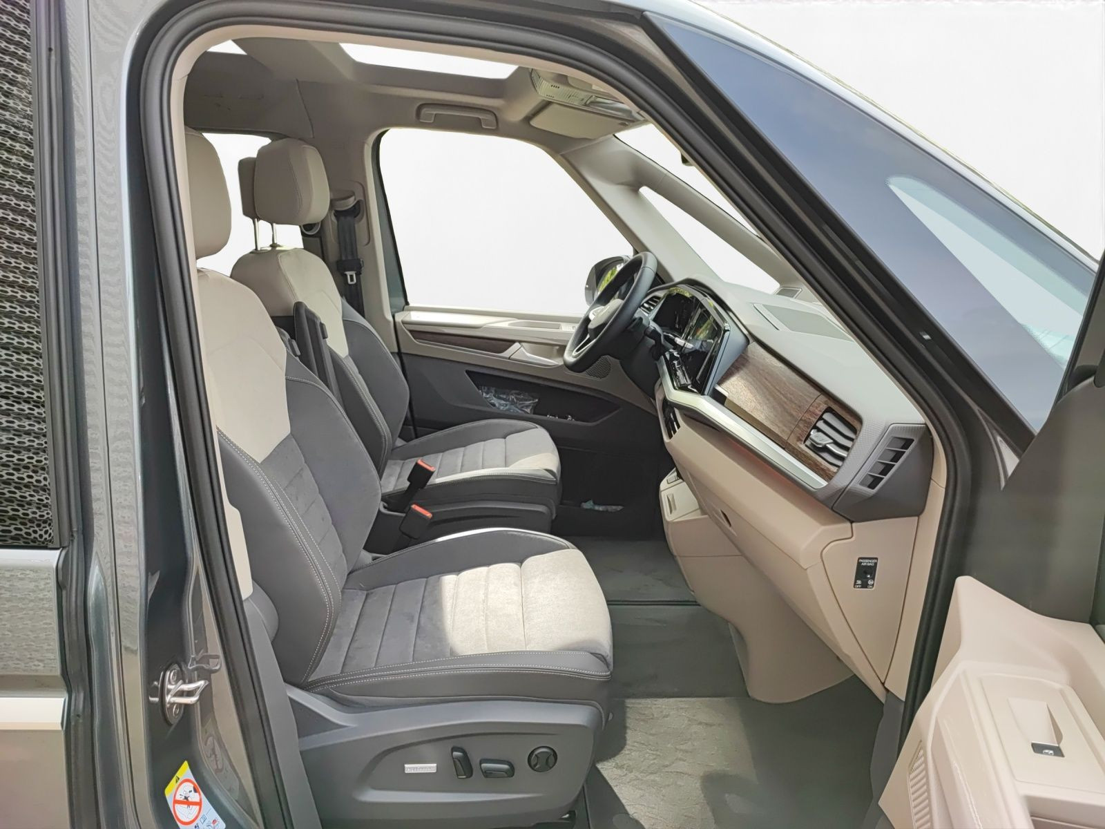 Volkswagen - Multivan_11