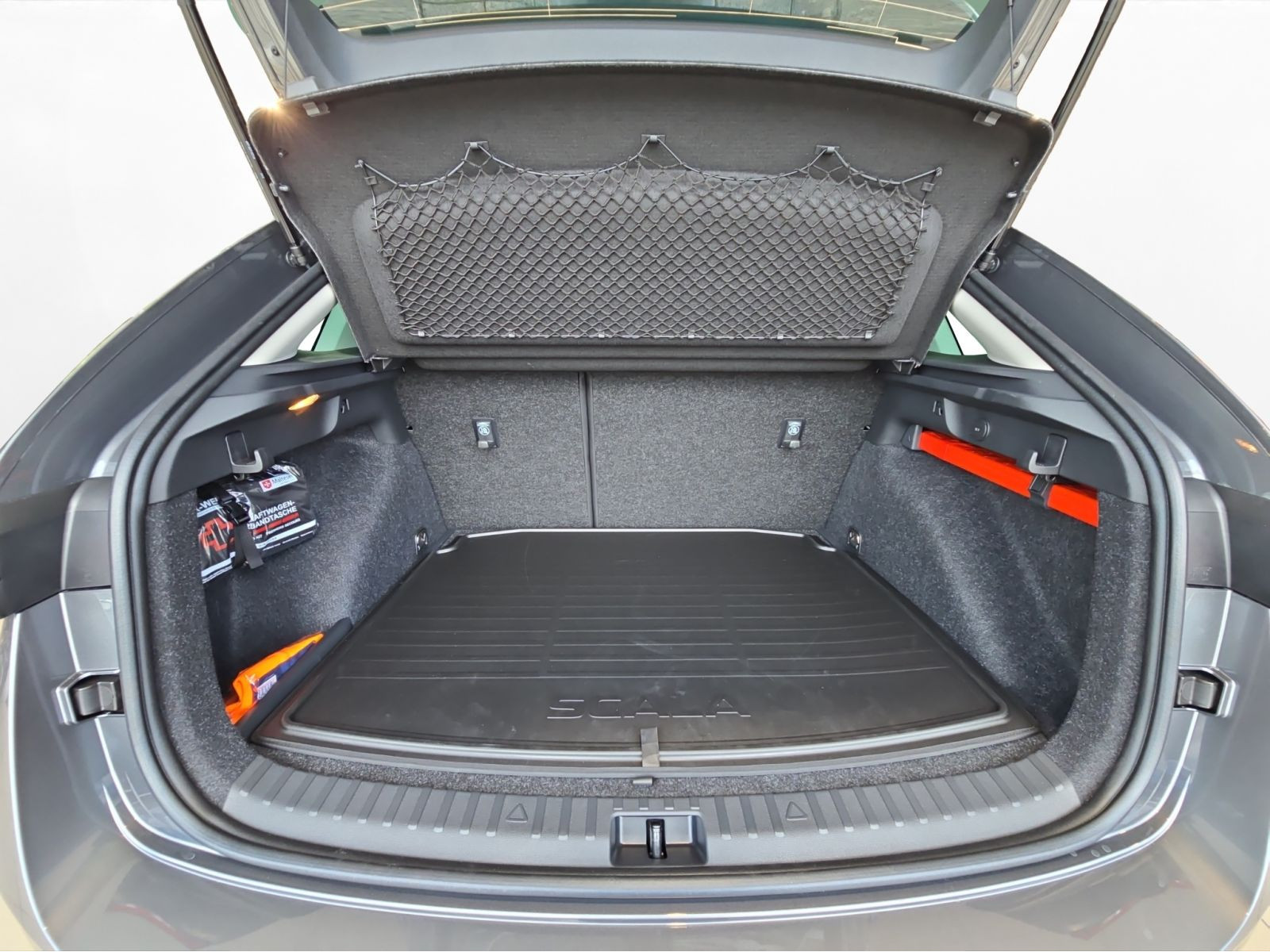 Škoda - Scala_11