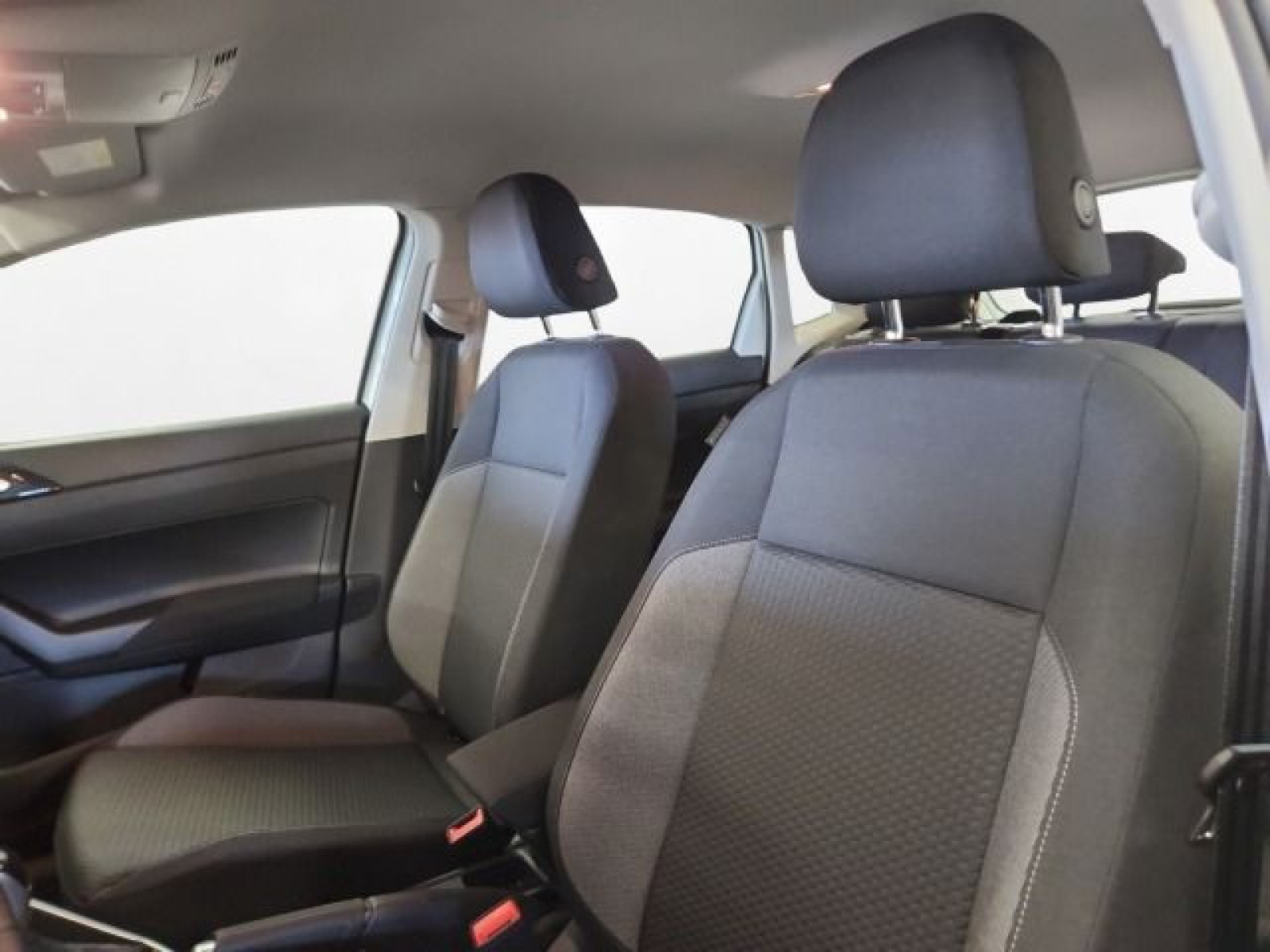Volkswagen - Polo_16