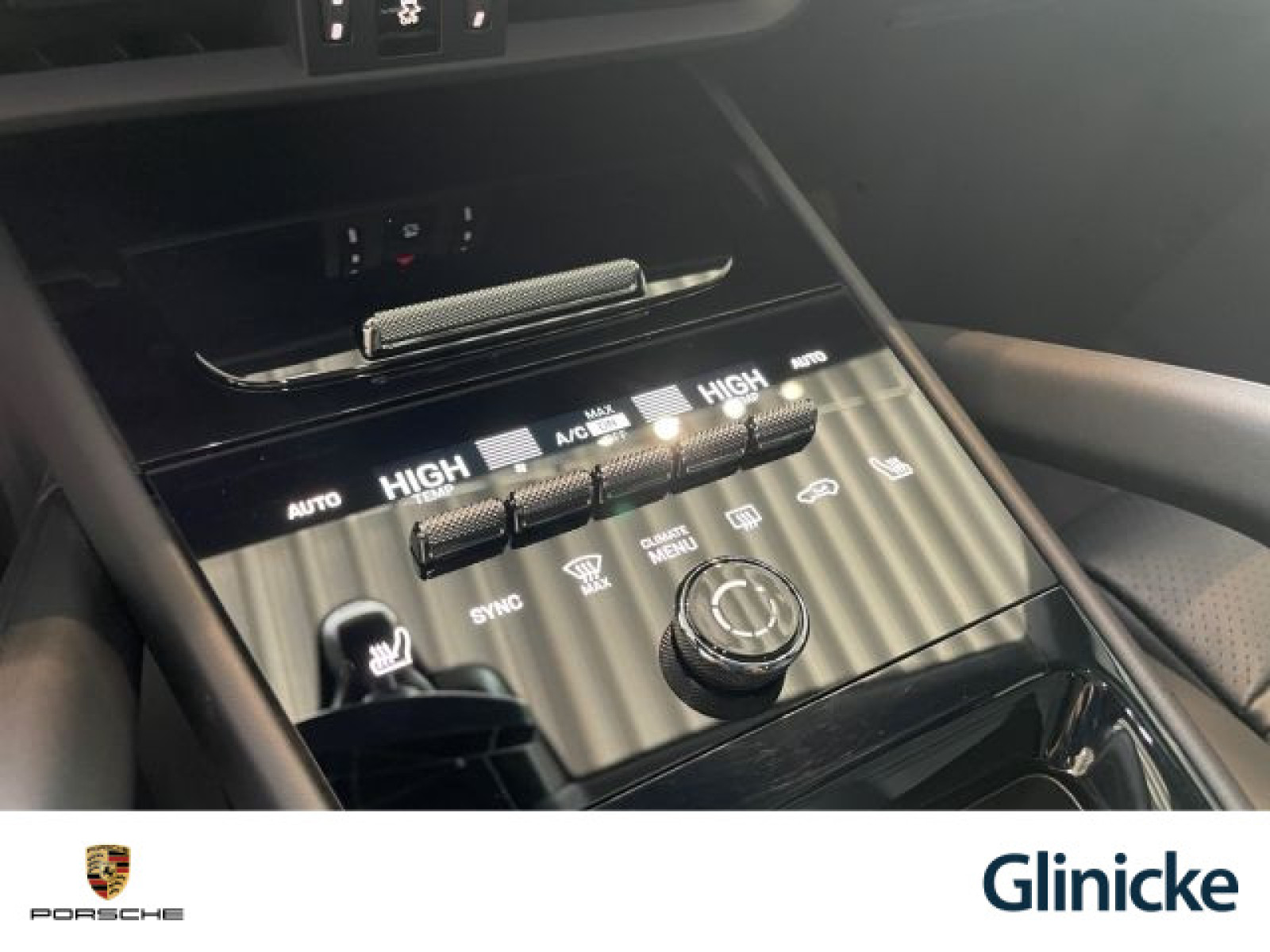 Porsche - Cayenne_32