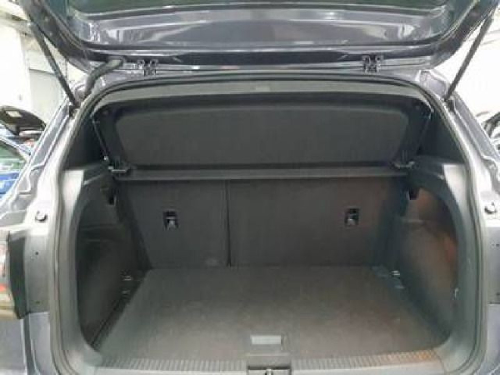 Volkswagen - T-Cross_6