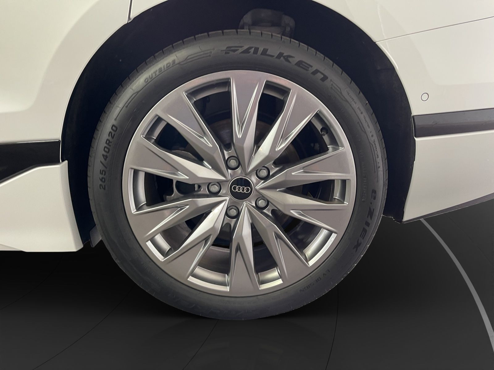 Audi - A6 Avant e-tron_10