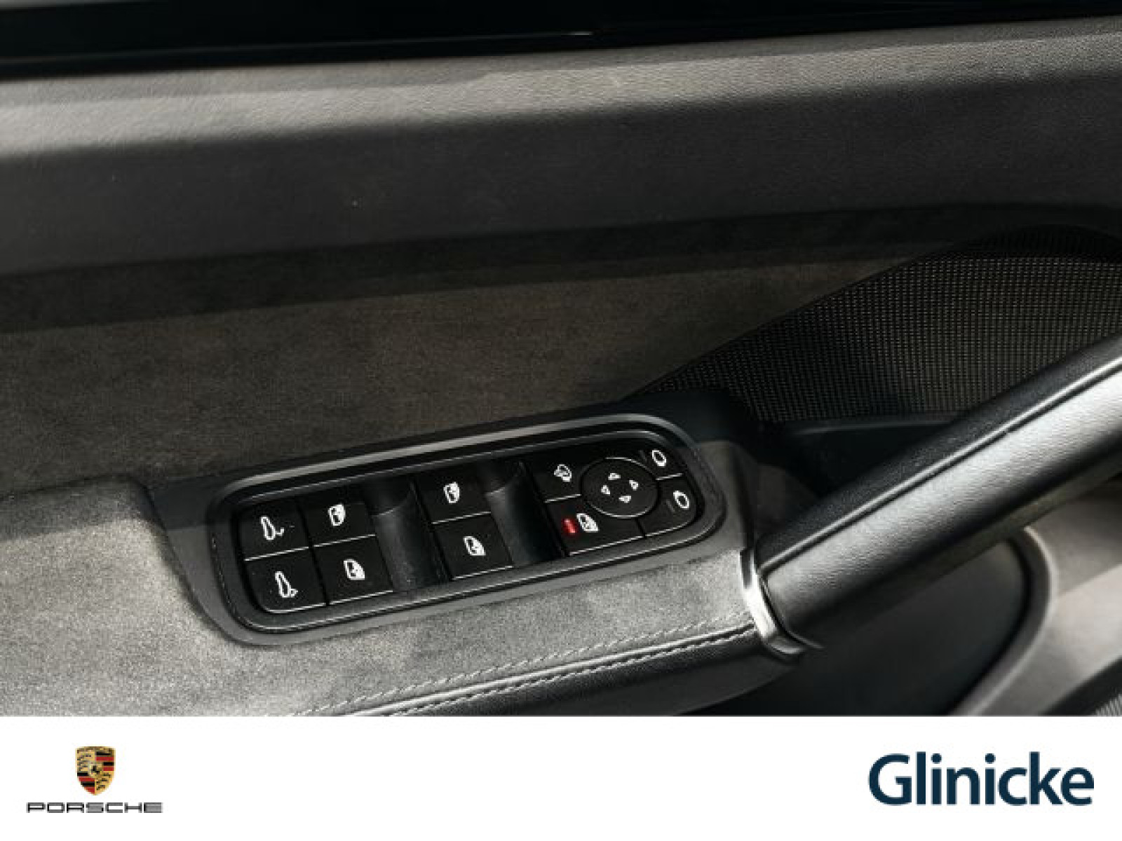 Porsche - Cayenne_30