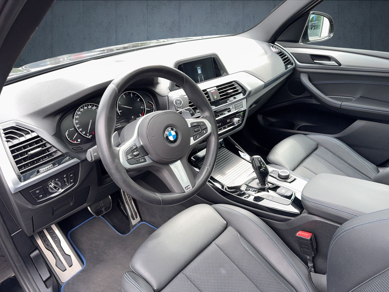 BMW - X3_9