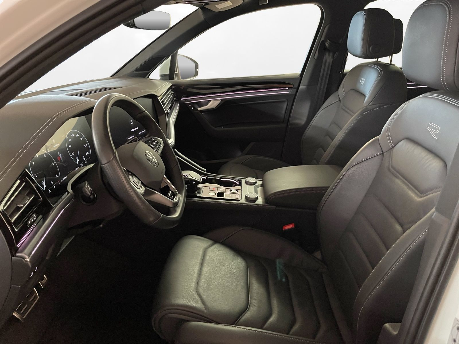 Volkswagen - Touareg_17